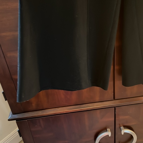 Thalian Extract Black Wide Leg Cropped Pants- Size 4 - Picture 4 of 6